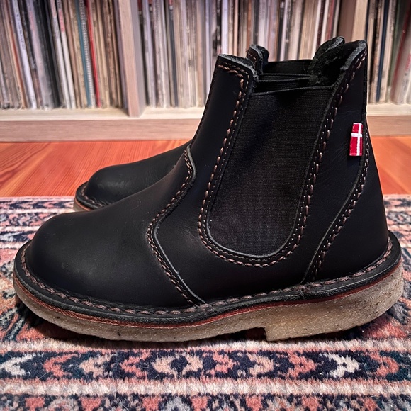 Duckfeet Roskilde 35 Women’s 5 Chelsea Boots Black Pull-on Unworn - Picture 4 of 5